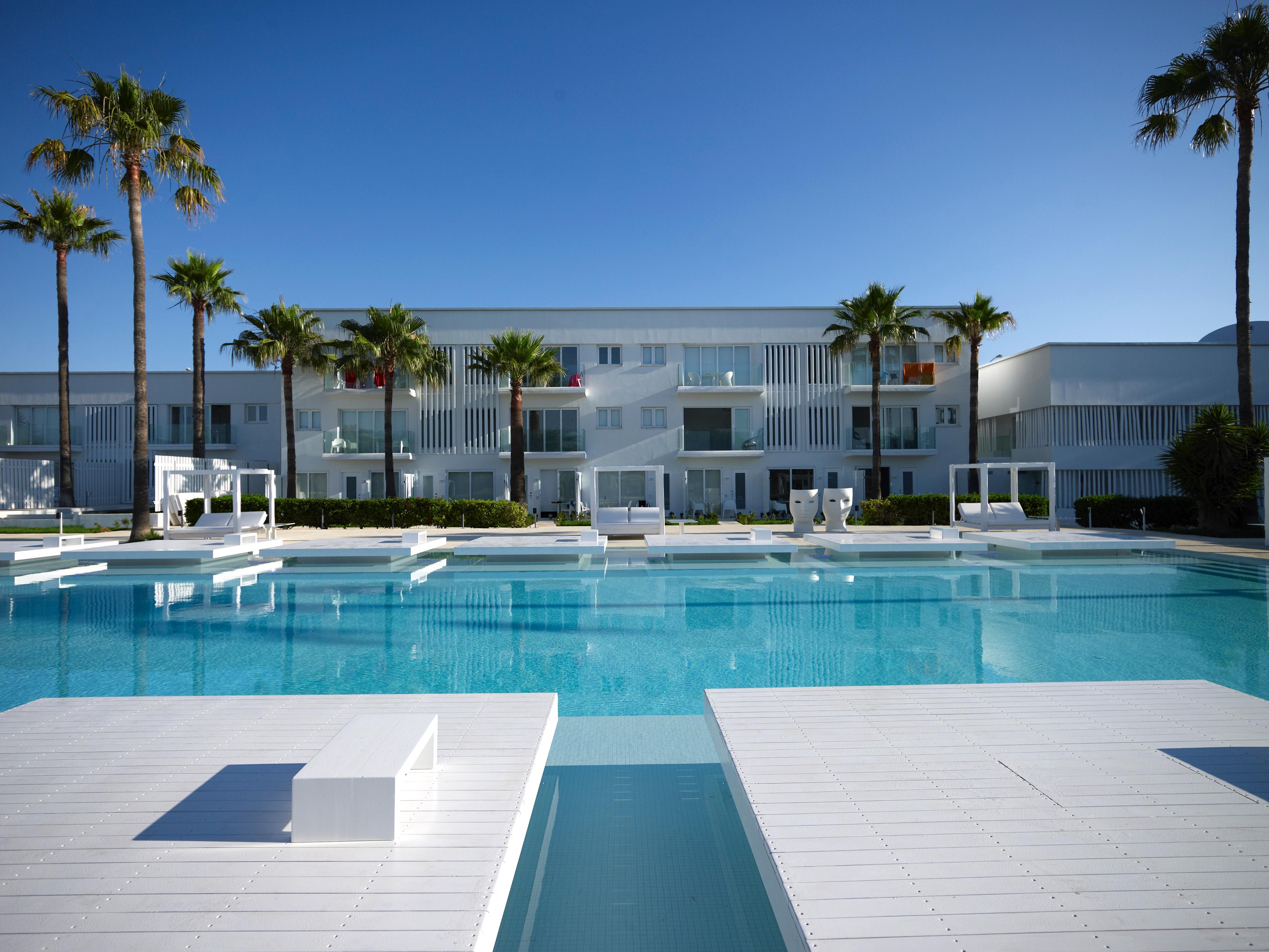 So White Beach Resort Ajia Napa Zewnętrze zdjęcie